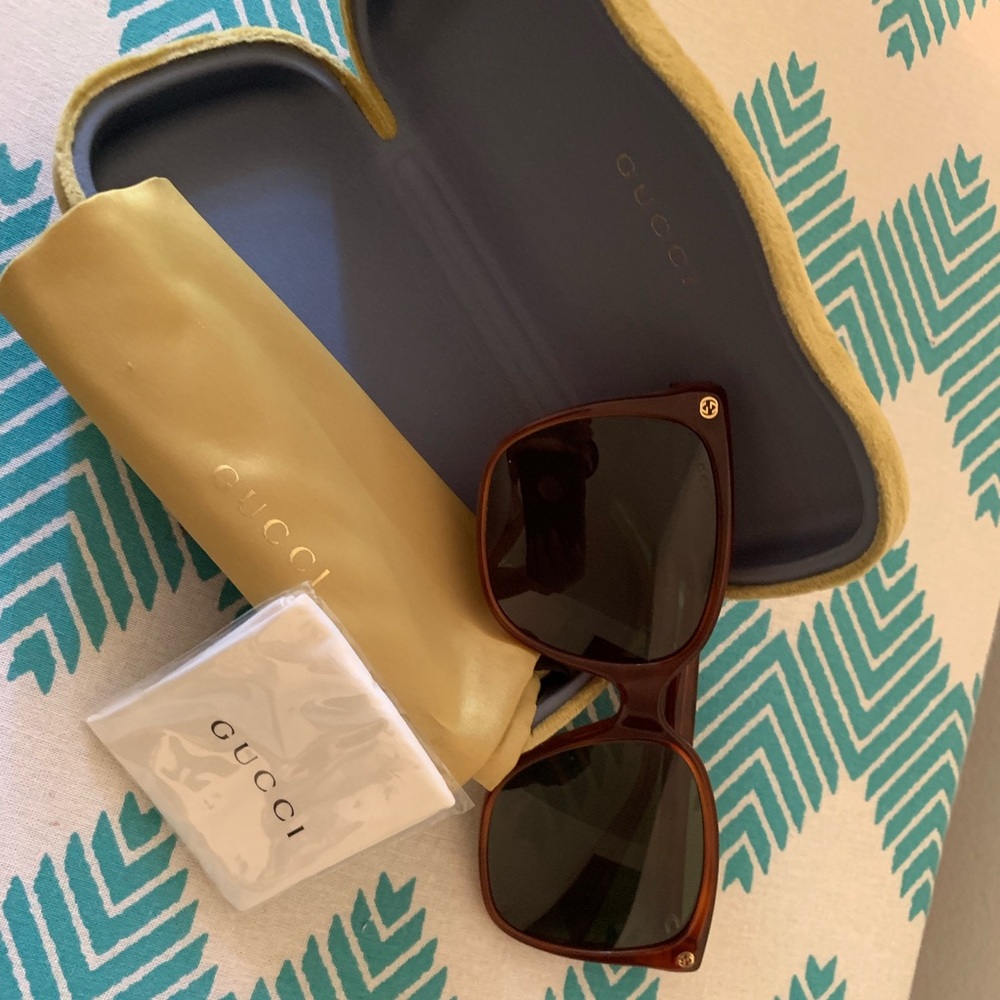 Gucci sunglasses